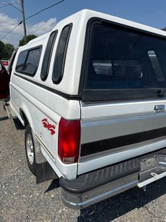 1992 Ford F150 XLT 4x4  - Image 19