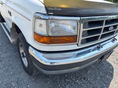 1992 Ford F150 XLT 4x4  - Image 10