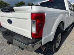 2017 Ford F250 Lariat Edition, 4x4 - Image 16