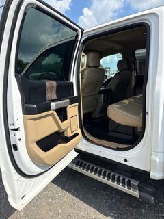 2017 Ford F250 Lariat Edition, 4x4 - Image 20