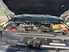 2017 Ford F250 Lariat Edition, 4x4 - Image 6