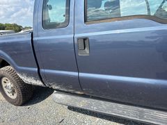 2008 Ford 250 XLT  Super Duty 4x4  - Image 13