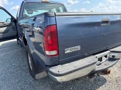 2008 Ford 250 XLT  Super Duty 4x4  - Image 20