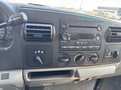 2008 Ford 250 XLT  Super Duty 4x4  - Image 24