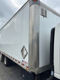 2023 Isuzu NPR Box Truck  - Image 15