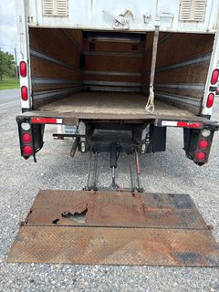 2023 Isuzu NPR Box Truck  - Image 21