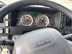 2023 Isuzu NPR Box Truck  - Image 31