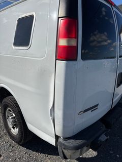 2015 Chevrolet Express Cargo Van - Image 22