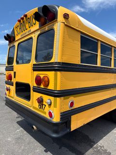 **Alternate Location** 2000 Thomas/Freightliner Diesel School Bus - Image 15