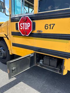 **Alternate Location** 2000 Thomas/Freightliner Diesel School Bus - Image 19
