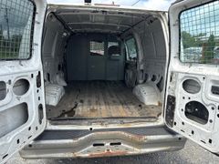 2001 Ford E-250 Cargo Van - Image 18