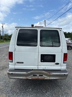 2001 Ford E-250 Cargo Van - Image 4