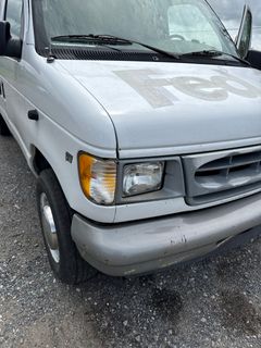 2001 Ford E-250 Cargo Van - Image 10