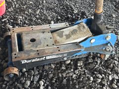 Duralast 1.5T Floor Jack - Image 2