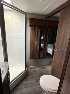 2017 Keystone Travel Trailer  - Image 14