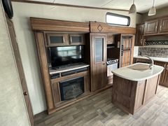 2017 Keystone Travel Trailer  - Image 16