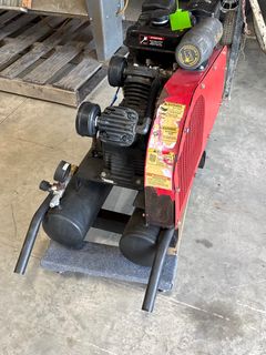North Star Air Compressor  - Image 4