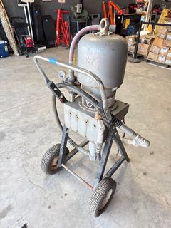 Graco Industrial Paint Sprayer  - Image 4