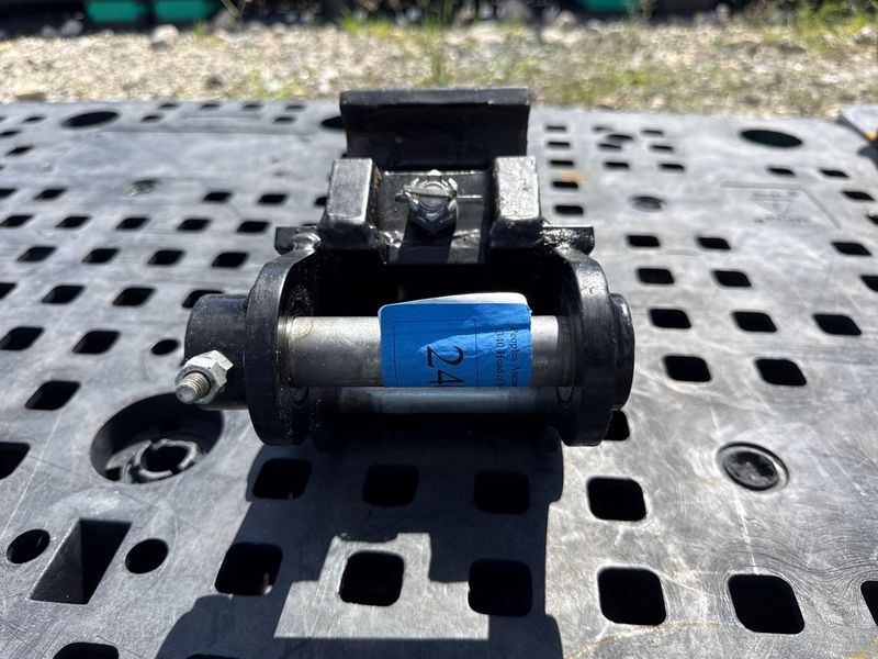 Mini Excavator Quick Coupler - Image 1