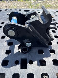 Mini Excavator Quick Coupler - Image 2