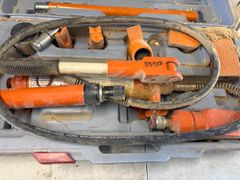 Central Hydraulics Portable Puller  - Image 2