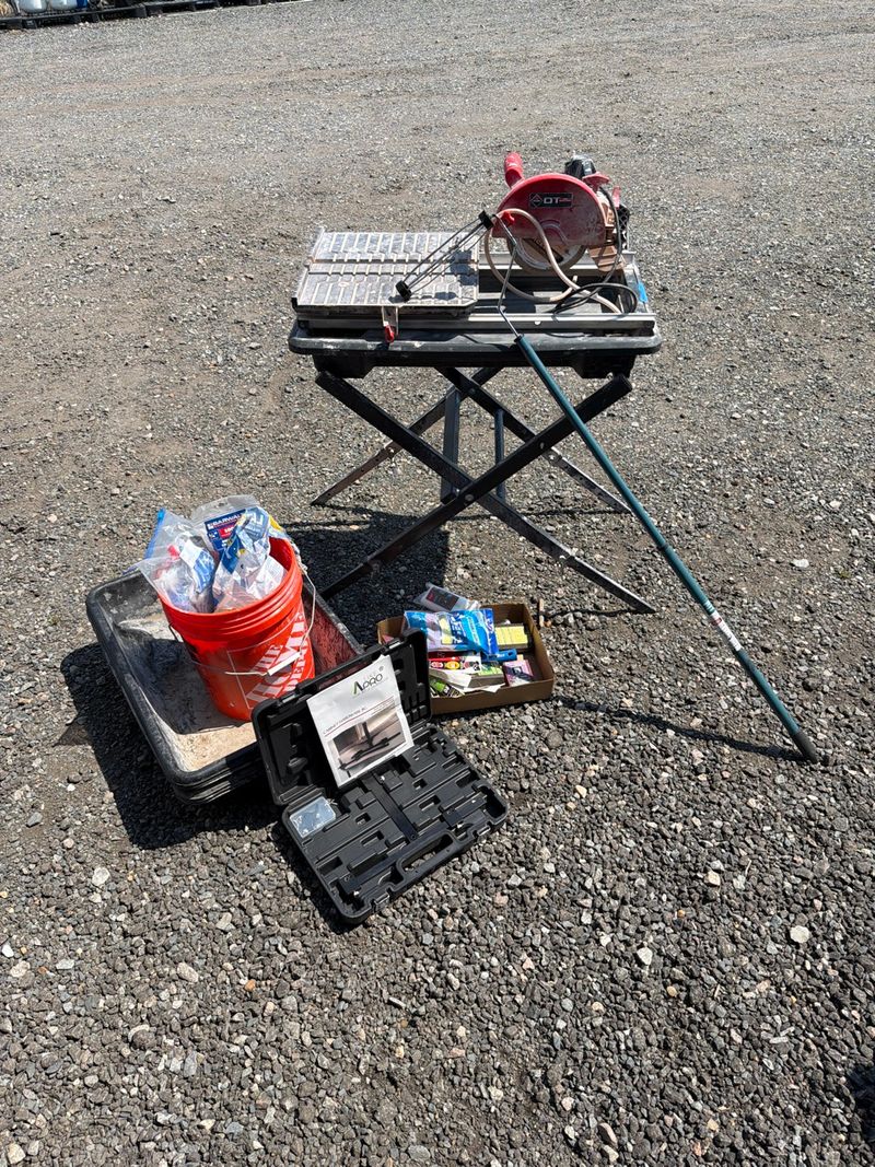 Tile Saw and More - Image 1
