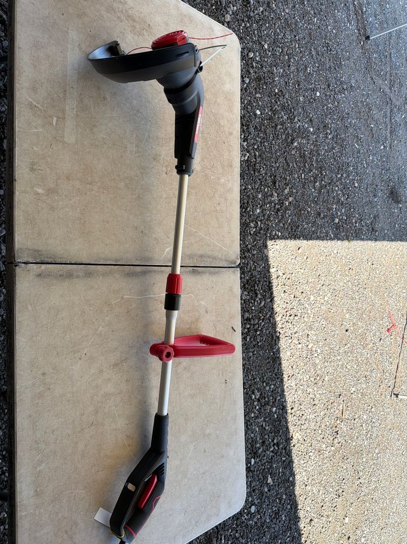 Hyper Tough Electric Weed Wacker - Image 1