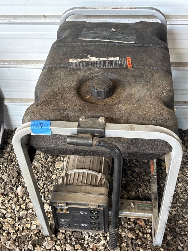 Briggs and Stratton Genorator - Image 1