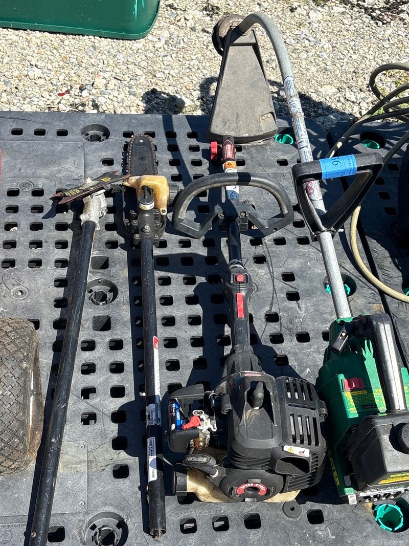 Weed Eater and Craftsman Combo with Attachments - Image 1