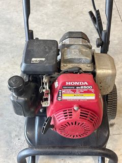 Honda Harmony EN2500 Generator  - Image 2