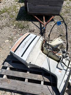 70 Johnson Boat Motor - Image 4
