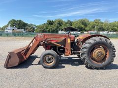 Massey-Ferguson 253 Tractor - Image 1