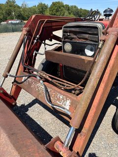 Massey-Ferguson 253 Tractor - Image 6