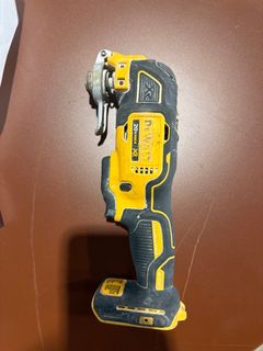 20V MAX XR Cordless Brushless 3-Speed Oscillating Multi Tool (Tool Only) - Image 4