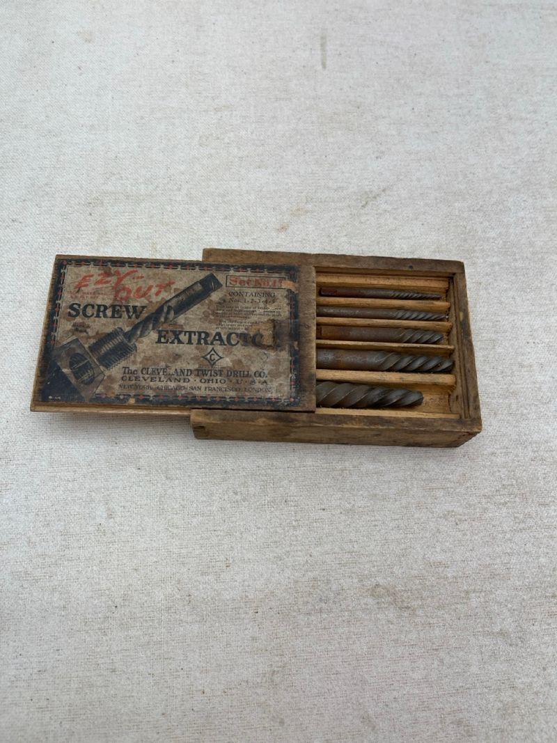 Ezy-Out Set no. 15 Screw Extractor - Image 1