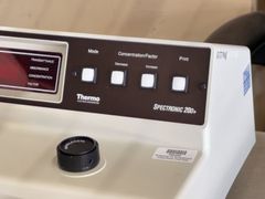Thermo Fisher Spectrophotometers - Image 4