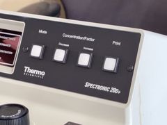 Thermo Fisher Spectrophotometers - Image 5