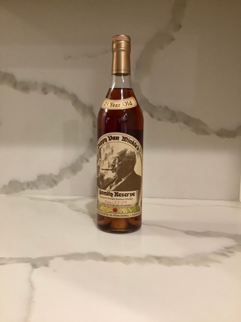 M30564 Rare Bourbon & Whiskey Collection Online Auction. Pappy Van