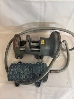 Heinrich Tools Inc Pneumatic Air Vise and Foot Pedal Racine WI - Image 1
