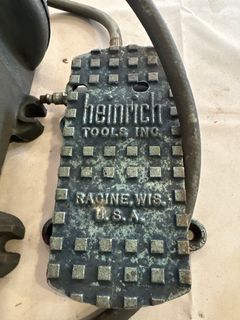Heinrich Tools Inc Pneumatic Air Vise and Foot Pedal Racine WI - Image 3