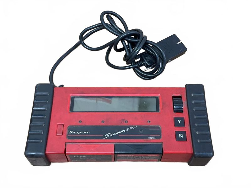 Snap-on MT2500 Scanner - Image 1