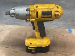 DeWalt Power Tool Set - Image 2