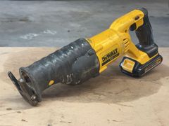 DeWalt Power Tool Set - Image 8