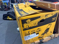 DEWALT21 in. 163cc Briggs and Stratton 725Exi Engine Rear Wheel Drive 3-in-1 Gas Self Propelled Walk Behind Lawn Mower - Image 6