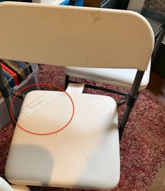 (4) Folding Chairs  - Image 4
