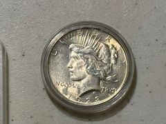 1923 Peace Dollars  - Image 5