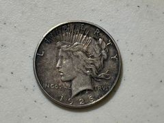 Peace Dollars Including (2)  1924, 1925, 1926  - Image 6