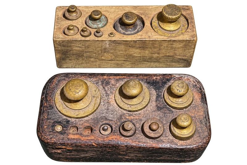 Vintage Scale Weights