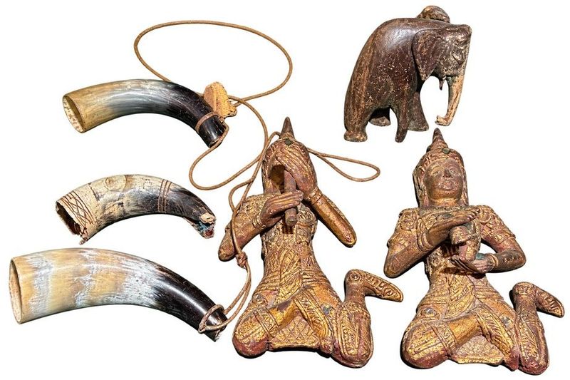 (2) Indian Wall Sconces, Wooden Elephant, And (3) Power Horns, (1) Is Carved