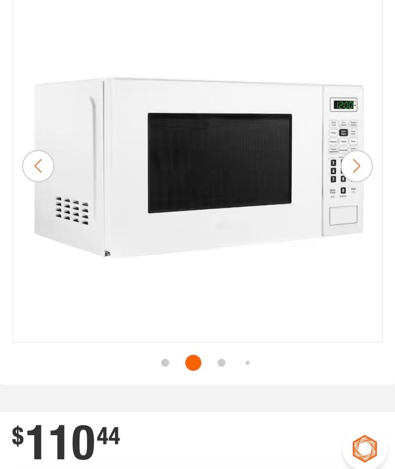 Danby17.32 in. 0.7 cu. ft. Countertop Microwave in White with Auto Cook, Express Cook, Child Safety Lock
